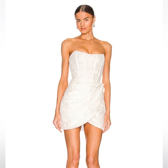 V. Chapman Nigella Dress in White - Picture 1 of 9